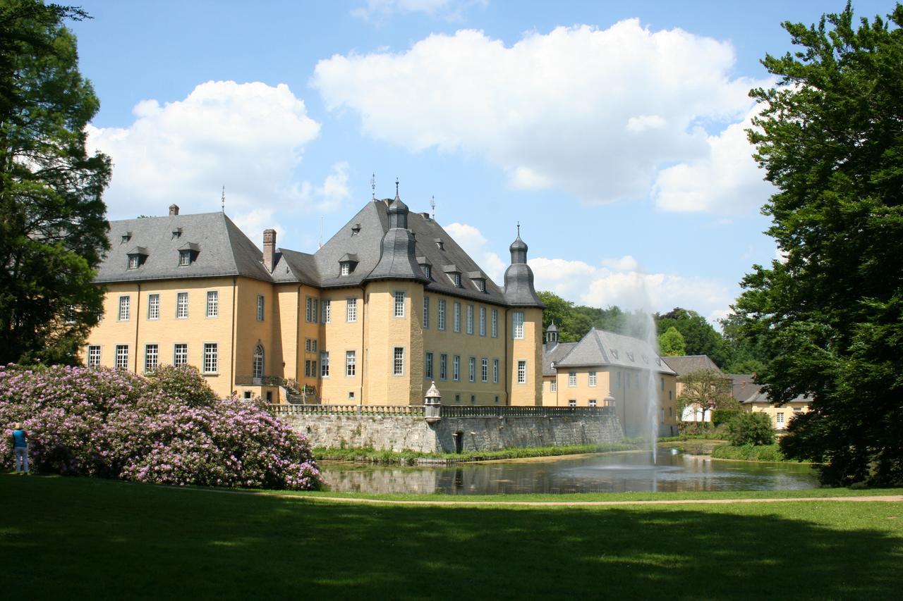 Hotel Schloss Dyck Jüchen Eksteriør bilde